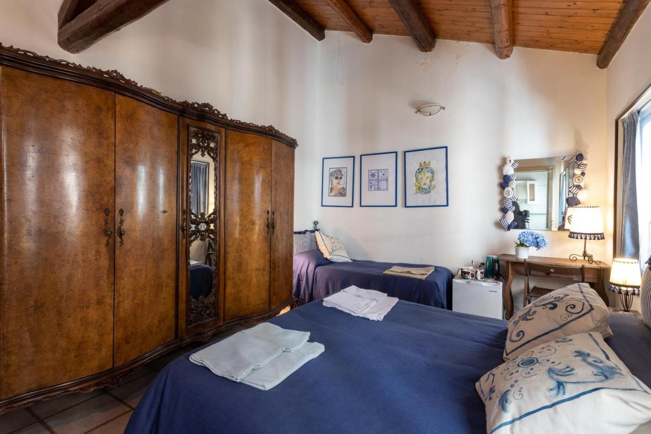 Zefiro Rooms Catania Luaran gambar